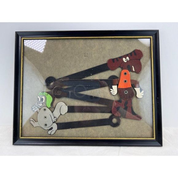 Vintage 1960s Rocky And Bullwinkle Cartoon Paper Finger Puppets Framed - Picture 1 of 7
